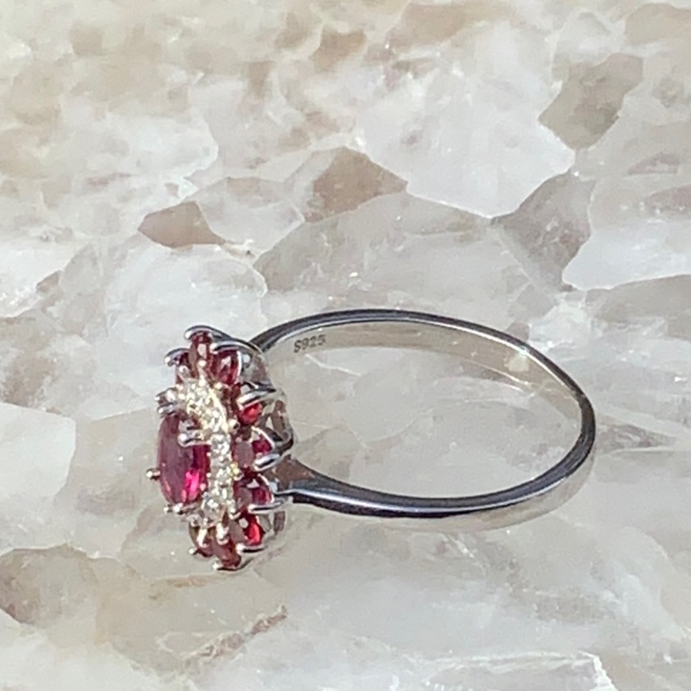 GARNET HALO 925 STERLING SILVER RING, SIZE 7.75 - Picture 2 of 9
